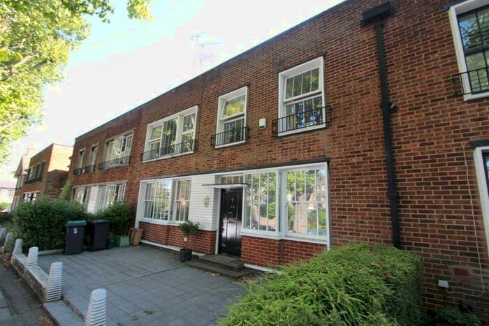 4 Bedroom Terraced House To Rent In North Road, Highgate, N6