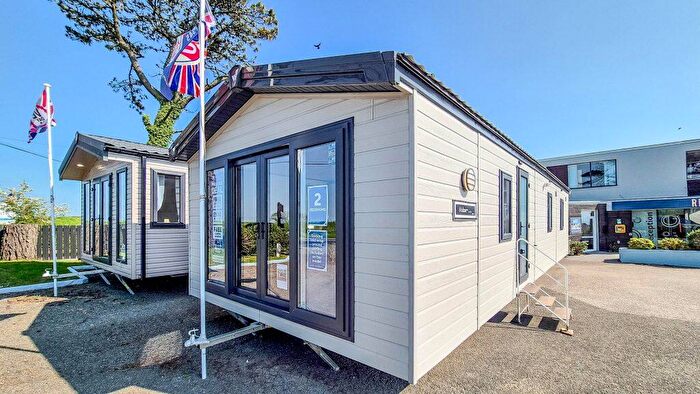 2 Bedroom Park Home For Sale In Polperro Holiday Park, PL13