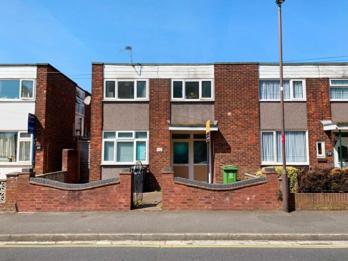 5 Bedroom Terraced House To Rent In St Pauls Road, Southsea, PO5