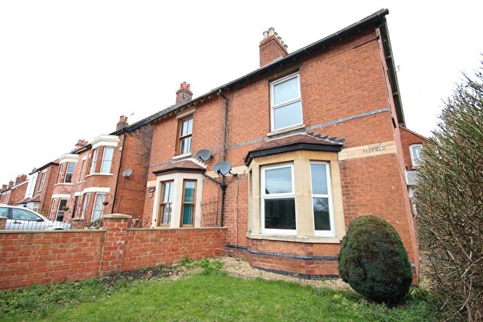 3 Bedroom Semi-Detached House To Rent In Ashchurch Road, Tewkesbury, GL20