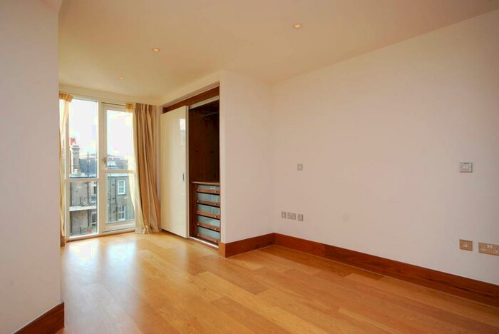 2 Bedroom Flat To Rent In Baker Street, Marylebone, London, NW1