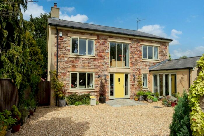 6 Bedroom Detached House For Sale In The Street, West Harptree, BS40