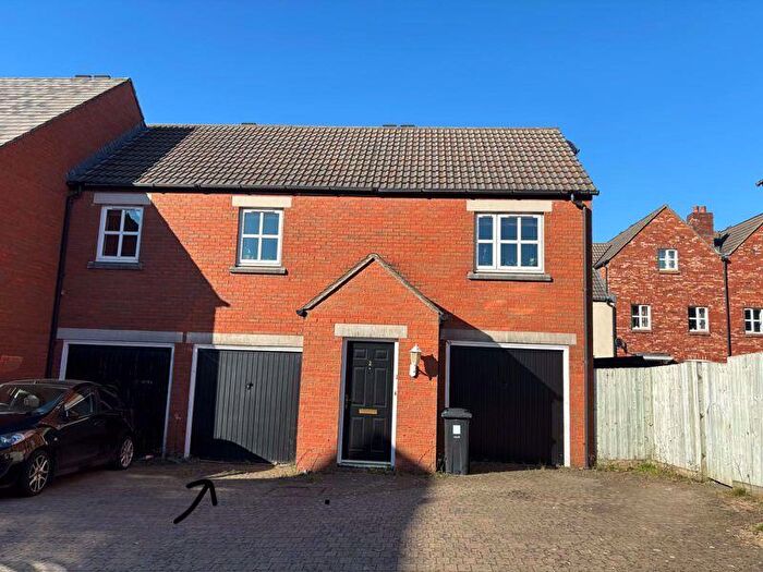 Garage / Parking To Rent In Kings Drive, Bristol, BS34