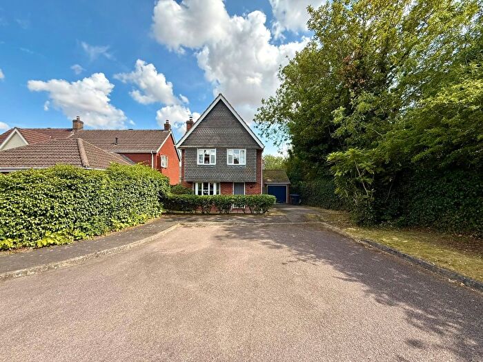 4 Bedroom Detached House For Sale In Duston Close, Daventry, NN11