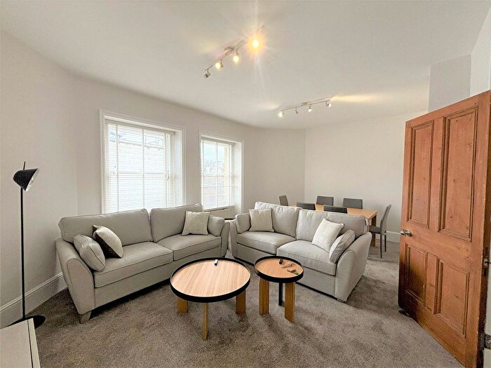 2 Bedroom Flat To Rent In Charing Cross Road, Covent Garden, London, WC2H
