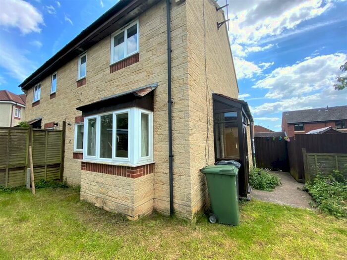 1 Bedroom Semi-Detached House To Rent In Pheasant Mead, Stonehouse, GL10