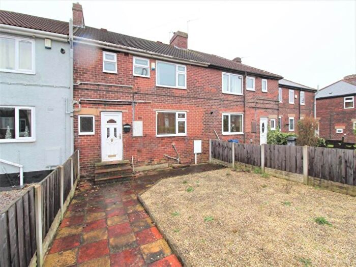 3 Bedroom House To Rent In Fearnley Road, Hoyland Common, S74