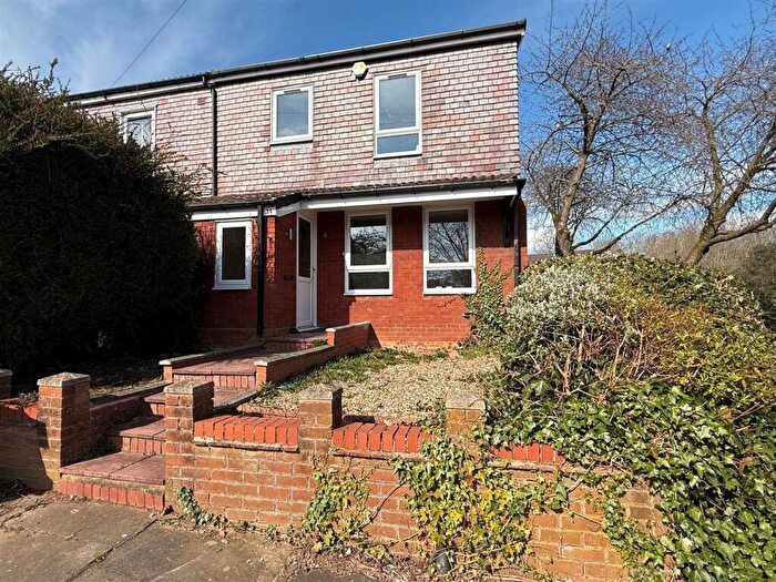 3 Bedroom End Of Terrace House For Sale In Harlech Close, Birmingham, B32