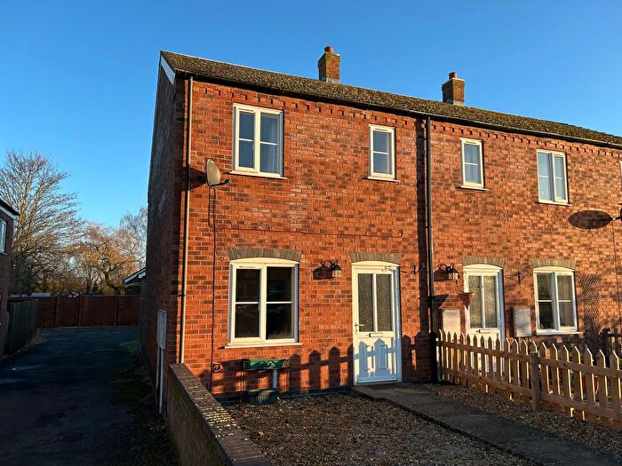 2 Bedroom End Of Terrace House To Rent In Willingham Road, Market Rasen, LN8
