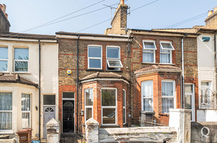 2 Bedroom Terraced House For Sale In Lumsden Terrace, Chatham, Kent, ME4