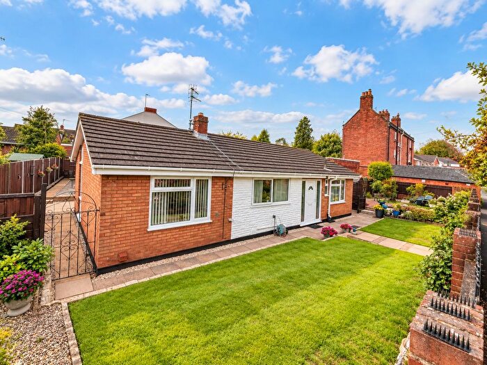 3 Bedroom Bungalow For Sale In Nursery Road, Worcester, Worcestershire, WR2