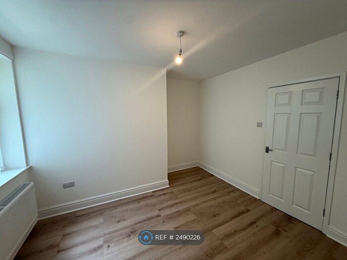 1 Bedroom Flat To Rent In Roby Road, Huyton, Liverpool, L36