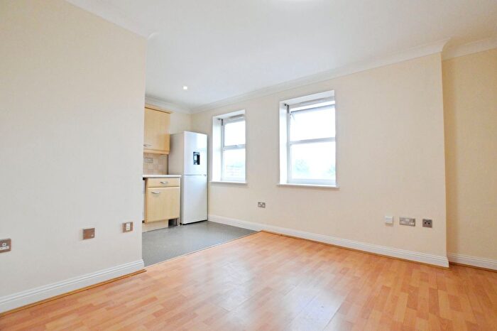 1 Bedroom Flat To Rent In Selden Hill, Selden Hill, Hemel Hempstead, HP2
