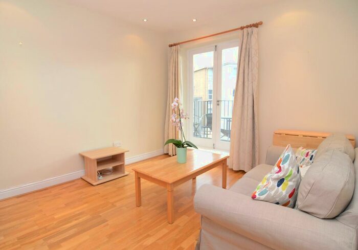 1 Bedroom Apartment To Rent In The Goldings, - Plough Road, London, SW11