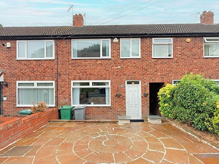 3 Bedroom Terraced House For Sale In Vesper Way, Leeds, LS5