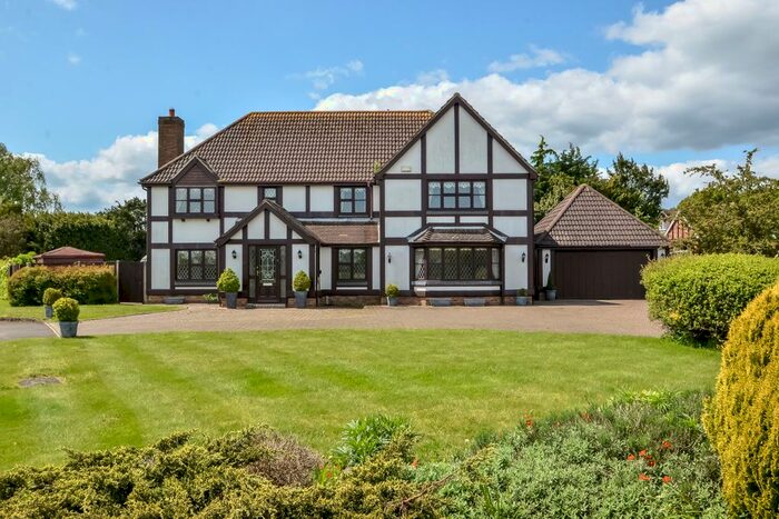 5 Bedroom Detached House To Rent In Skylark Meadows, Fareham, PO15