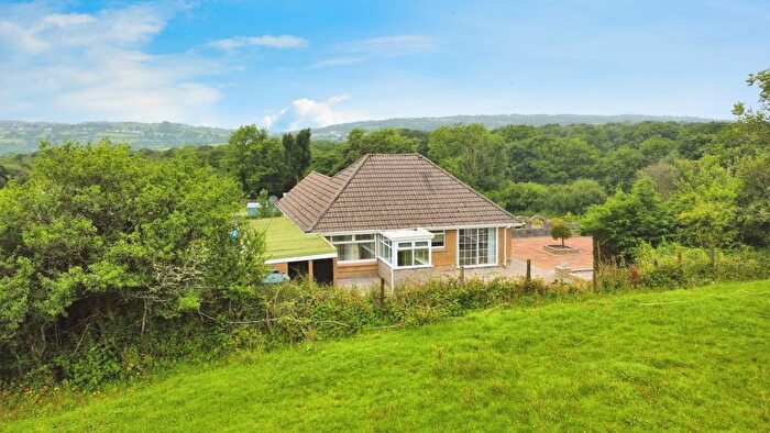 3 Bedroom Detached Bungalow For Sale In Dynant Fach Road, Pontyberem, Llanelli, Carmarthenshire, SA15