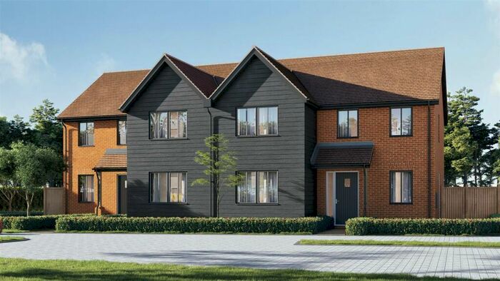 4 Bedroom Semi-Detached House For Sale In The Street, Canterbury, CT3