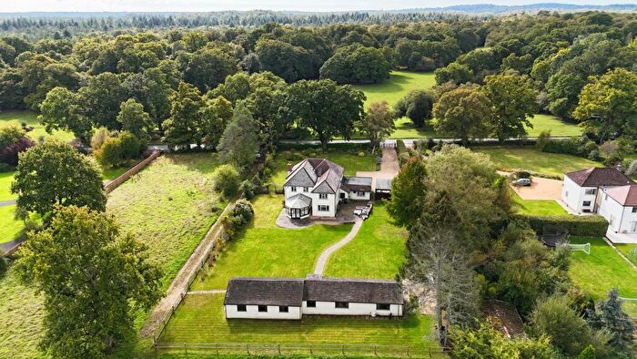 7 Bedroom Detached House For Sale In Woodlands Road, Ashurst, Southampton, SO40