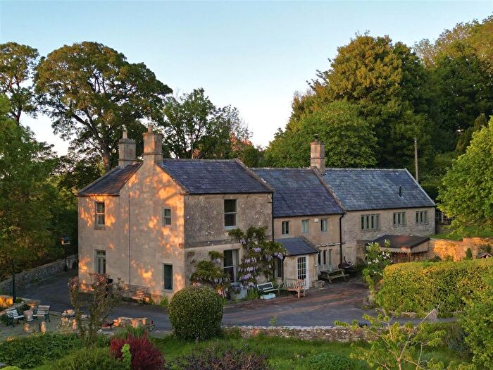 4 Bedroom Country House For Sale In Box Hill, Corsham, SN13