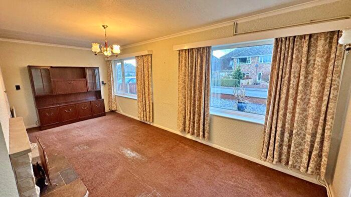 2 Bedroom Detached House For Sale In Hollywell Road, Lincoln, LN5
