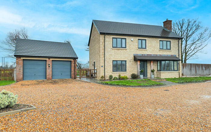4 Bedroom Detached House For Sale In Williams Mead, Broughton Gifford, Melksham, SN12