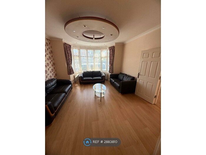 3 Bedroom Semi-Detached House To Rent In Pinner Road, Harrow, HA1