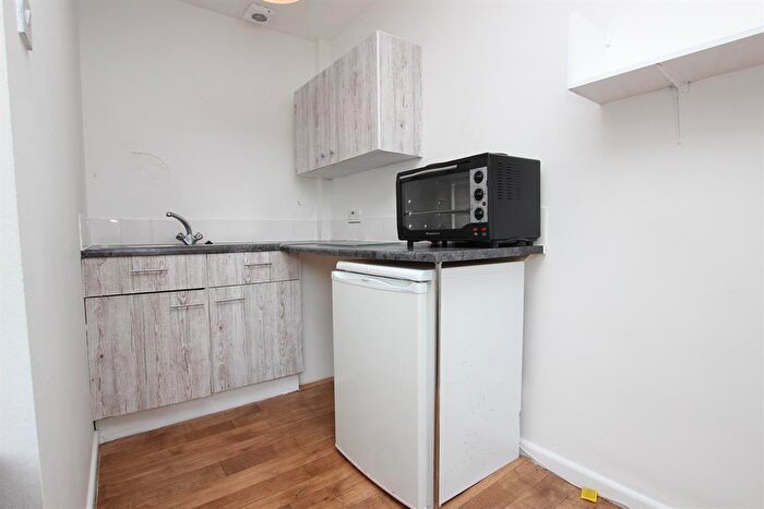 1 Bedroom Flat To Rent In Bridge Street, Darwen, BB3
