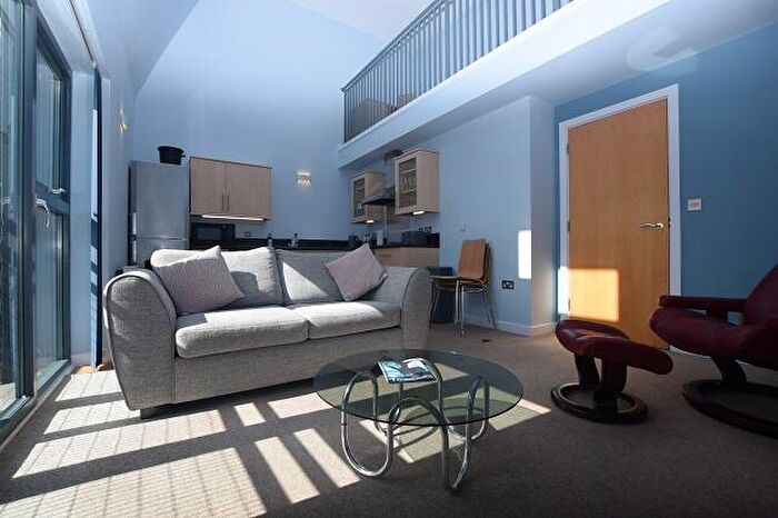 2 Bedroom Apartment To Rent In Cornish House Block A, Adelaide Lane, S3