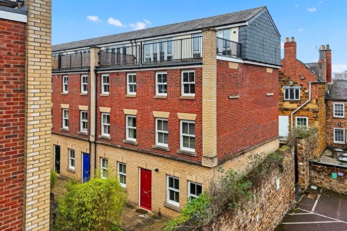 5 Bedroom Town House For Sale In The Viewpoint, Sheep Street, Town Centre, NN1