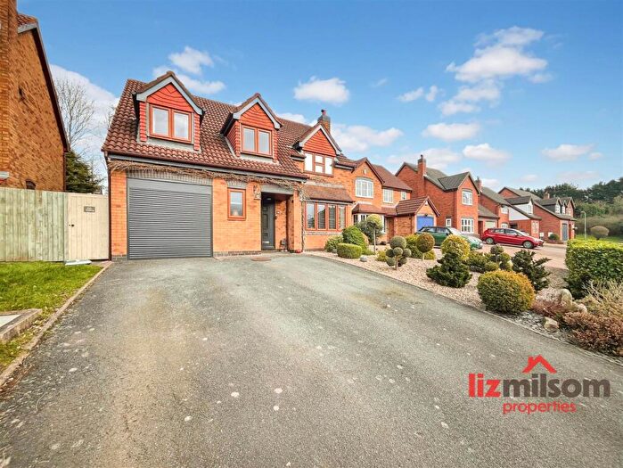 4 Bedroom Detached House For Sale In Wetherel Road, Burton-On-Trent, DE15