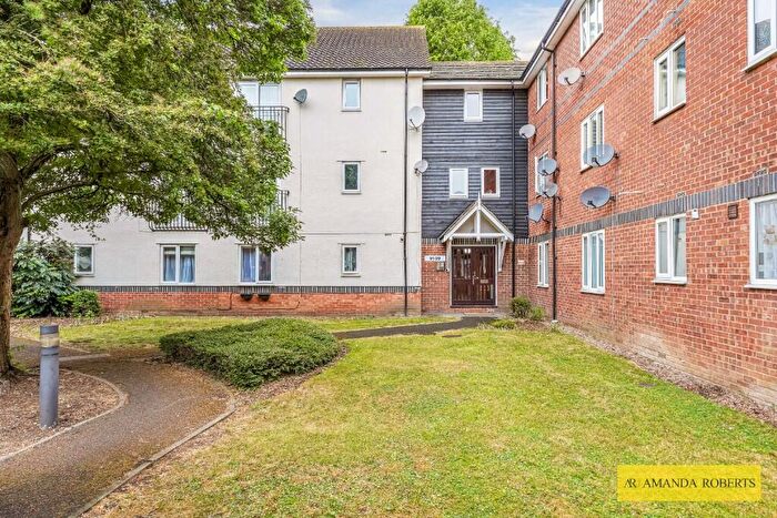 1 Bedroom Flat For Sale In Mandeville Court, London, E4