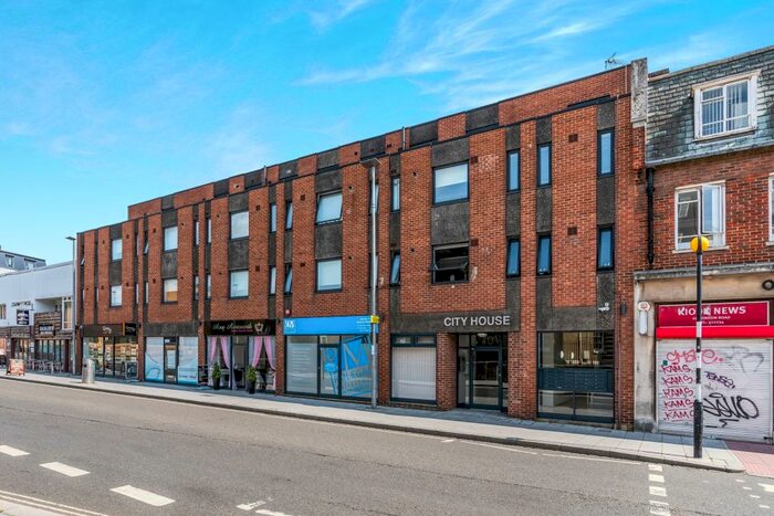 Apartment To Rent In London Road, Southampton, SO15