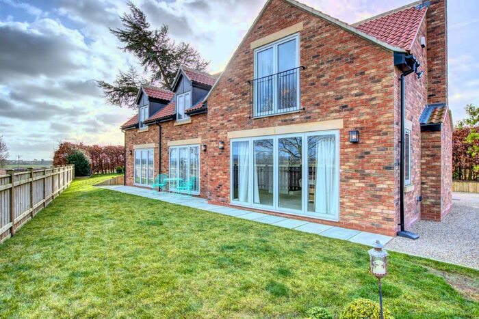 4 Bedroom Detached House For Sale In Thrintoft, Northallerton, DL7