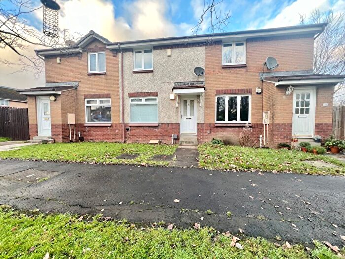 2 Bedroom House To Rent In Forties Crescent, Thornliebank, G46