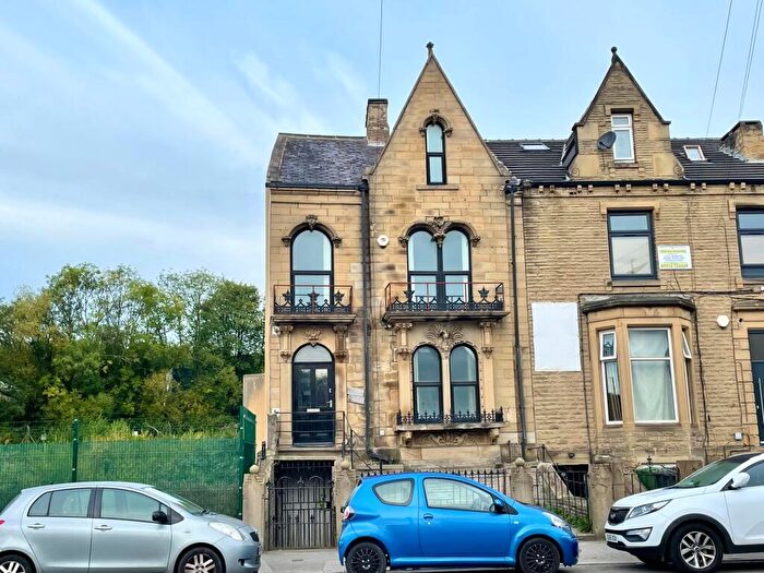 5 Bedroom End Of Terrace House For Sale In Hebble House, Bradford Road, Fartown Huddersfield, HD1