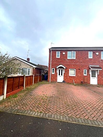 2 Bedroom Terraced House For Sale In Gunhills Lane, Armthorpe, DN3