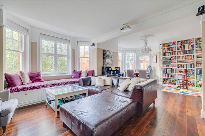 3 Bedroom Flat To Rent In Palmerston Mansions, Queen's Club Gardens, W14