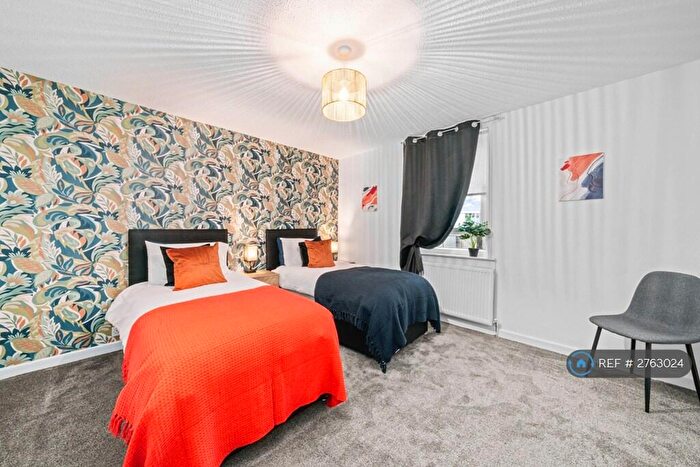 3 Bedroom Flat To Rent In Colt Avenue, Coatbridge, ML5