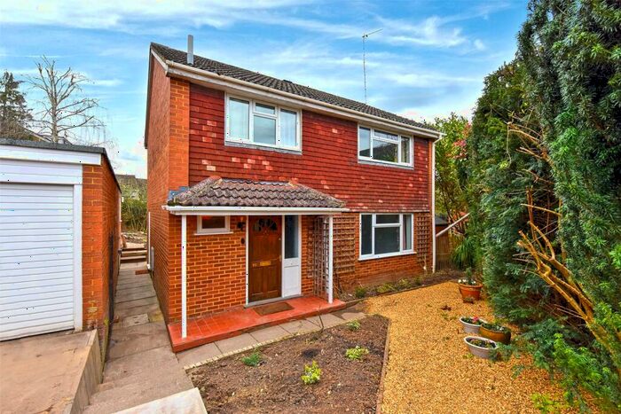 4 Bedroom Detached House To Rent In Deanfield Road, Henley-on-Thames, Oxfordshire, RG9