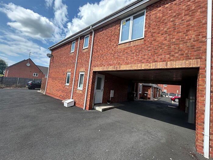 1 Bedroom Flat To Rent In Chandlers Way, Sutton Manor, St. Helens, WA9