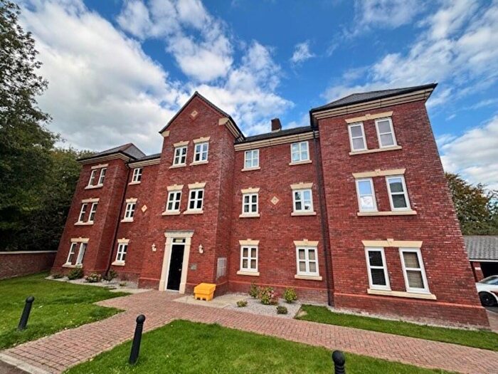 2 Bedroom Flat To Rent In Ladybank Avenue, Fulwood, PR2