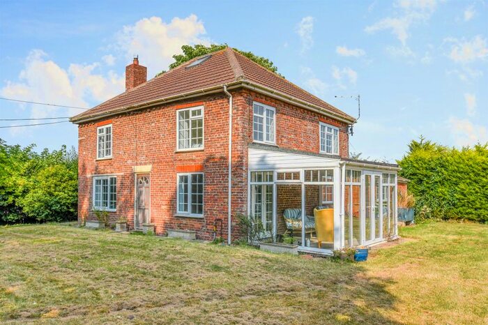4 Bedroom Detached House For Sale In Highgate Lane, Theddlethorpe St Helen, Mablethorpe LN12