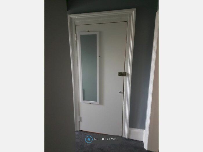 2 Bedroom Flat To Rent In Holloway Road, London, N7