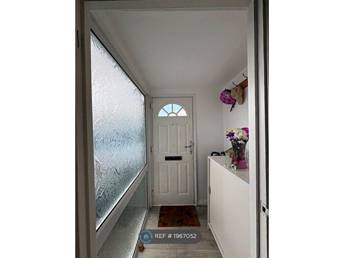 4 Bedroom Terraced House To Rent In Fairwater Drive, Reading, RG5