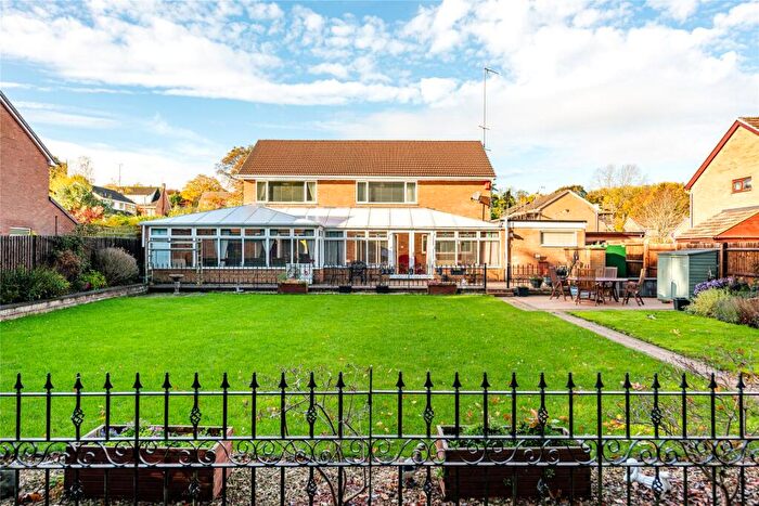 4 Bedroom Detached House For Sale In The Glebe, Badby, Daventry, Northamptonshire, NN11