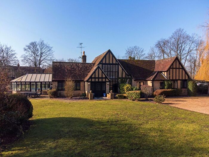 5 Bedroom Detached House For Sale In Crafton, Leighton Buzzard, LU7