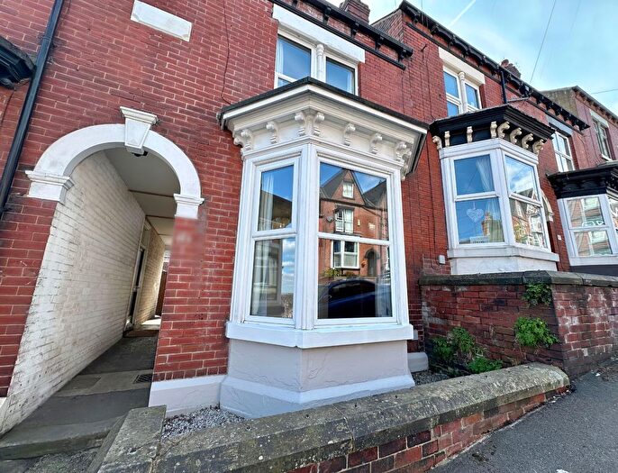 4 Bedroom Terraced House To Rent In Hunter House Road, Sheffield, S11