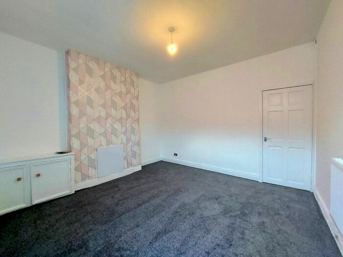 3 Bedroom Terraced House To Rent In Hunslet Street, Burnley, BB11
