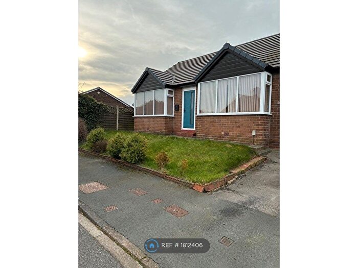3 Bedroom Bungalow To Rent In Birchen Avenue, West Yorkshire, WF5